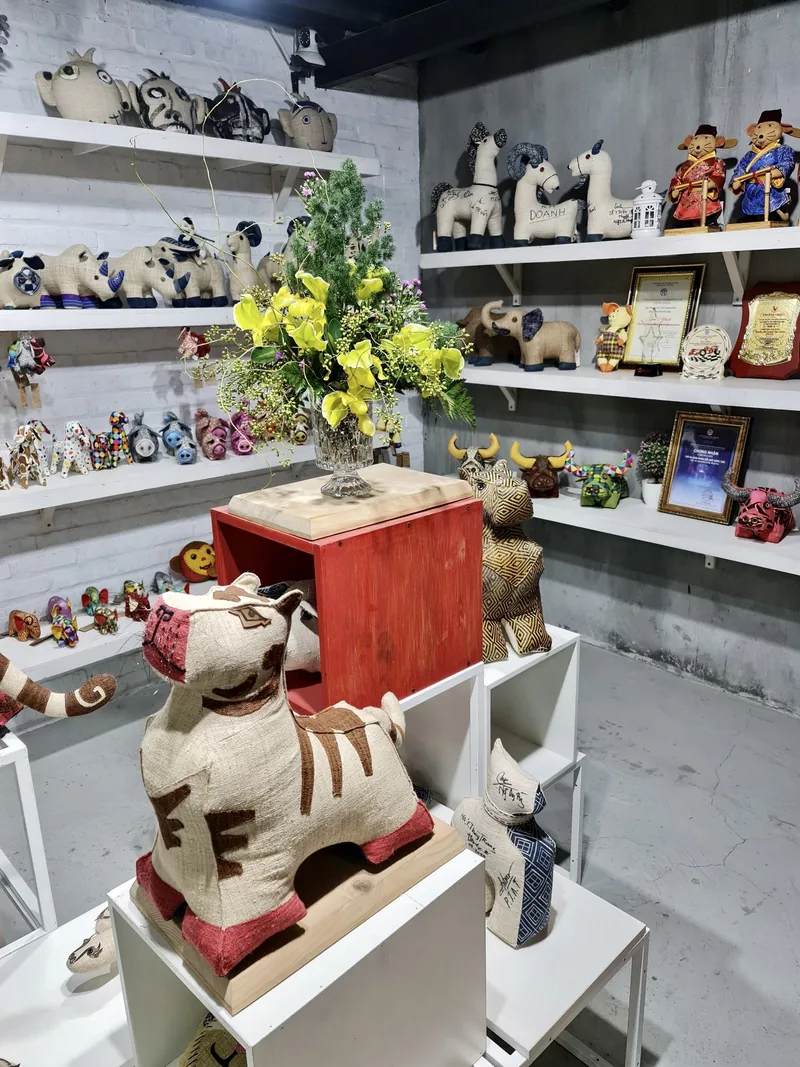 KymViet Café